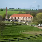 Gemuetliches Studio Mit Alkovenbett & Sonnenterrasse Apartmán *