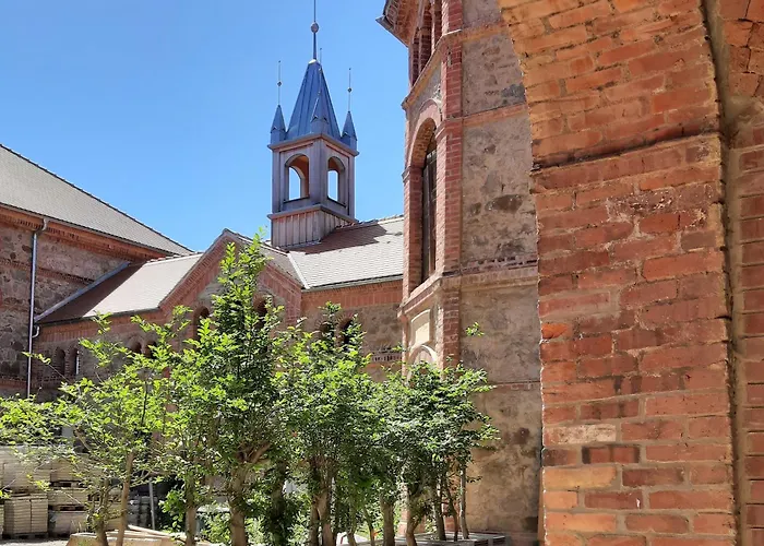 Apartman Hexenburgbeidresden Mit Sonnenterrasse, Alkovenbett, Wohn- Und Essbereich, Fussbodenheizung Und Klimaanlage, Decke *